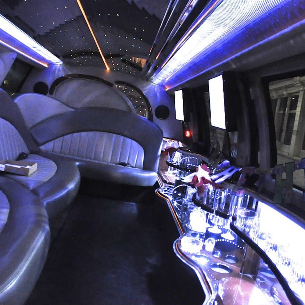 Luxury Car Service from Vancouver to Whistler for Smooth Rides